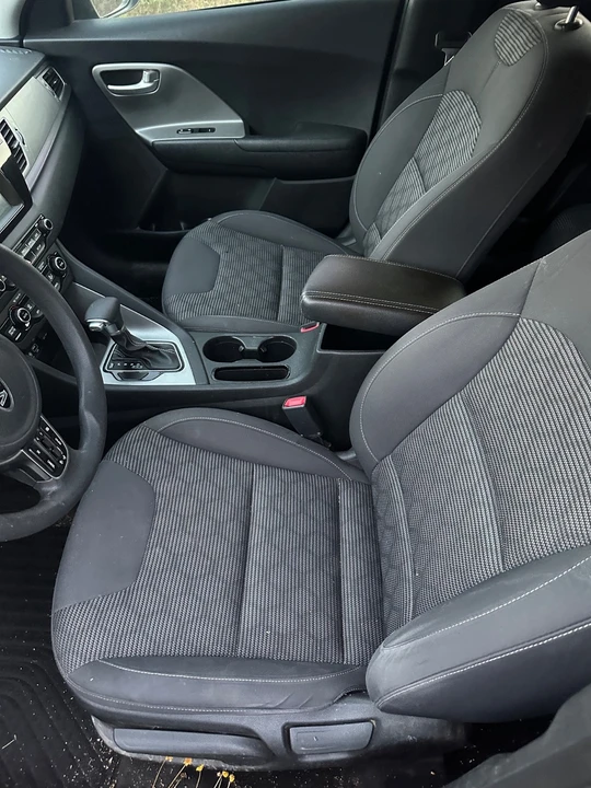 2017 Kia Niro - Image 8 of 8