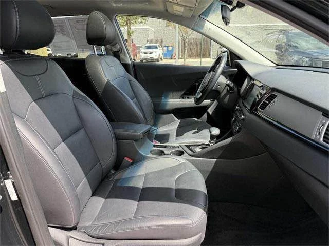 2017 Kia Niro - Image 6 of 11