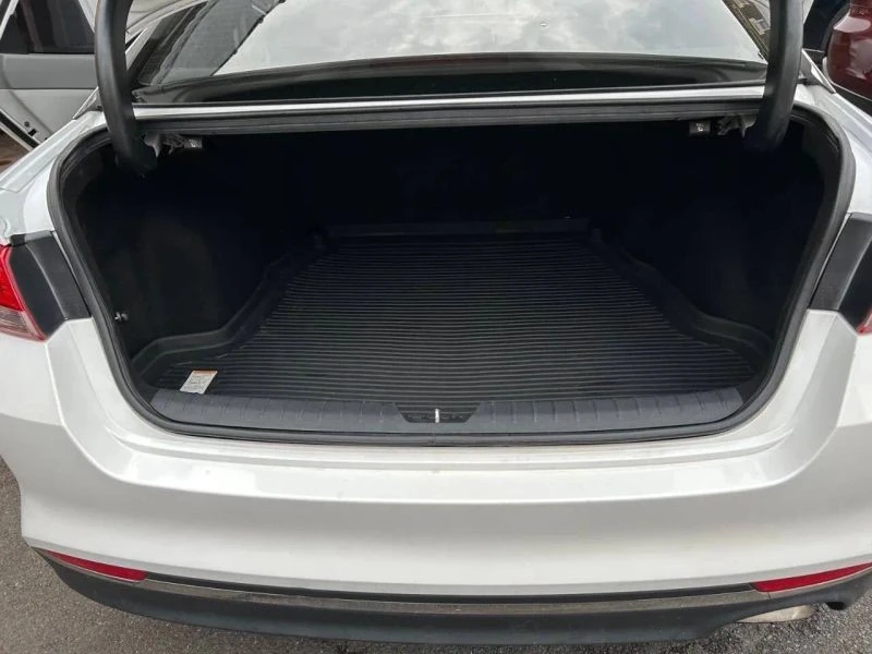 2017 Kia Optima/K5 - Image 12 of 12