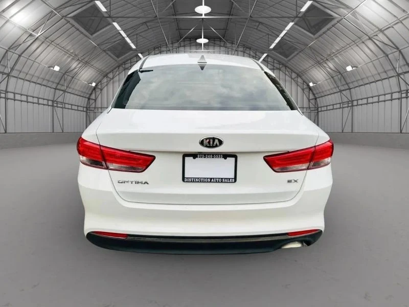 2017 Kia Optima/K5 - Image 5 of 12