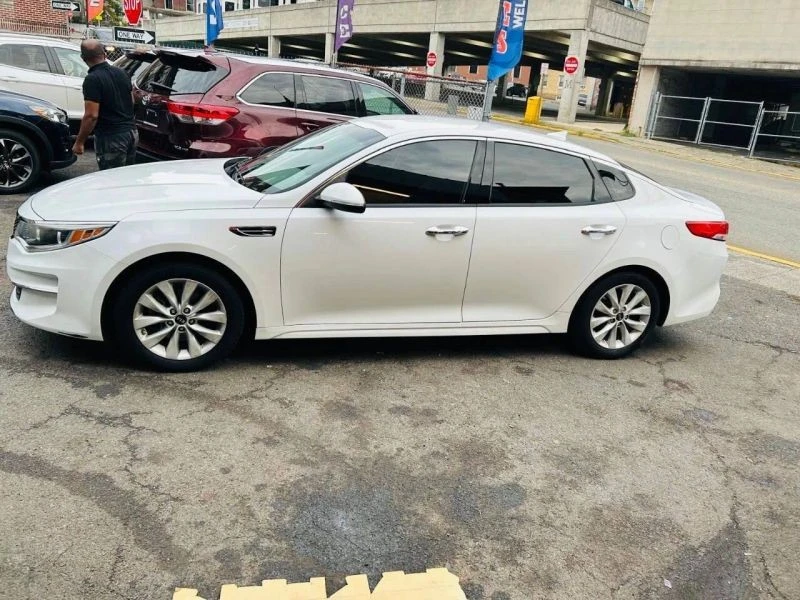 2017 Kia Optima/K5 - Image 3 of 12