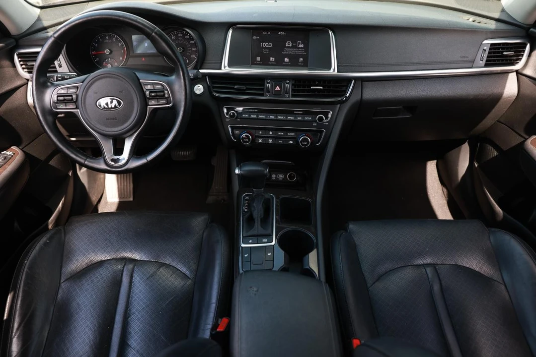 2017 Kia Optima/K5 - Image 2 of 21