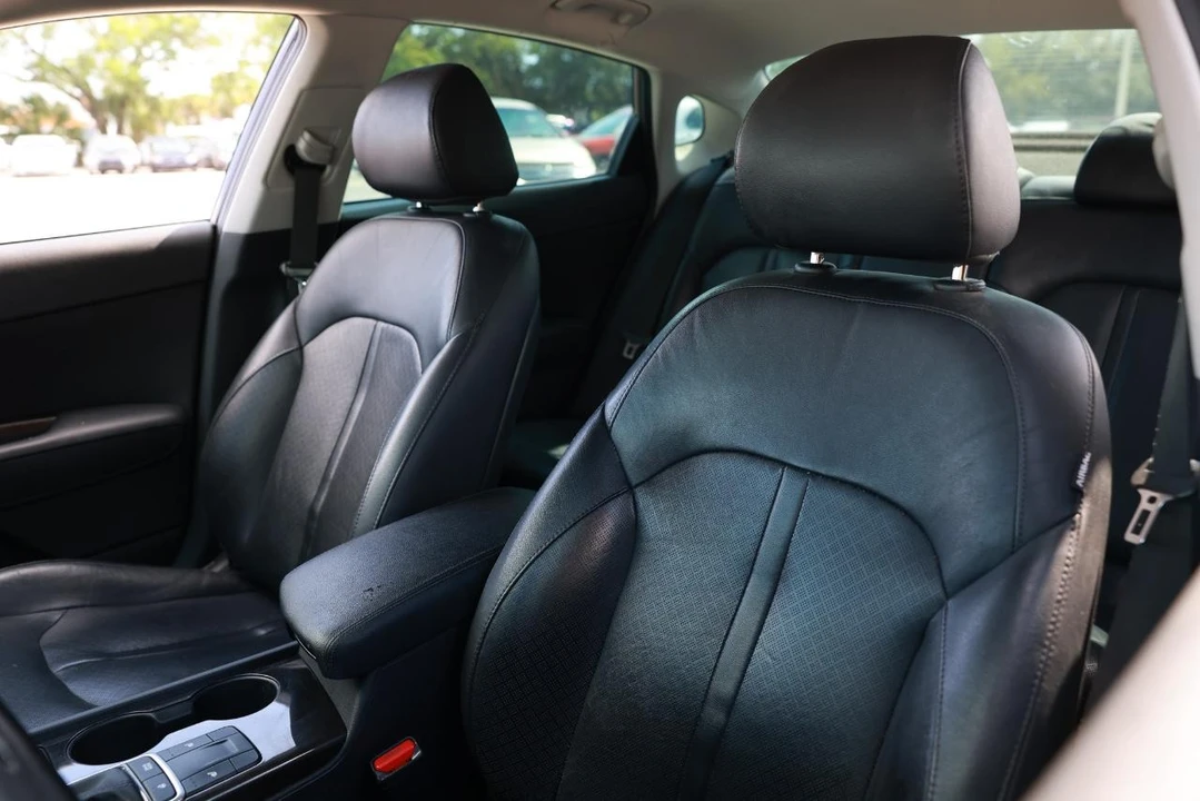 2017 Kia Optima/K5 - Image 6 of 21