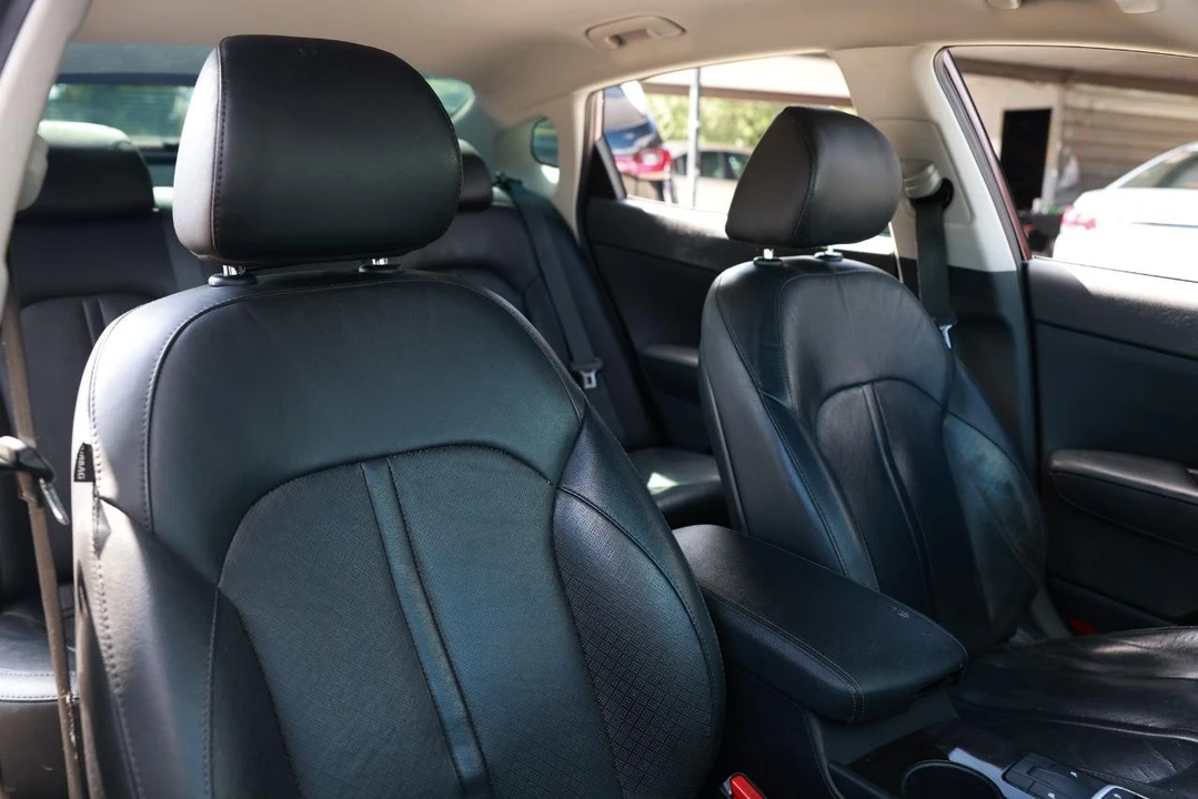 2017 Kia Optima/K5 - Image 16 of 21