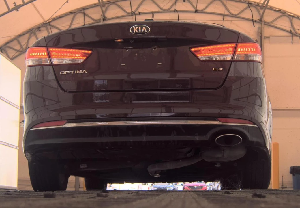 2017 Kia Optima/K5 - Image 7 of 18