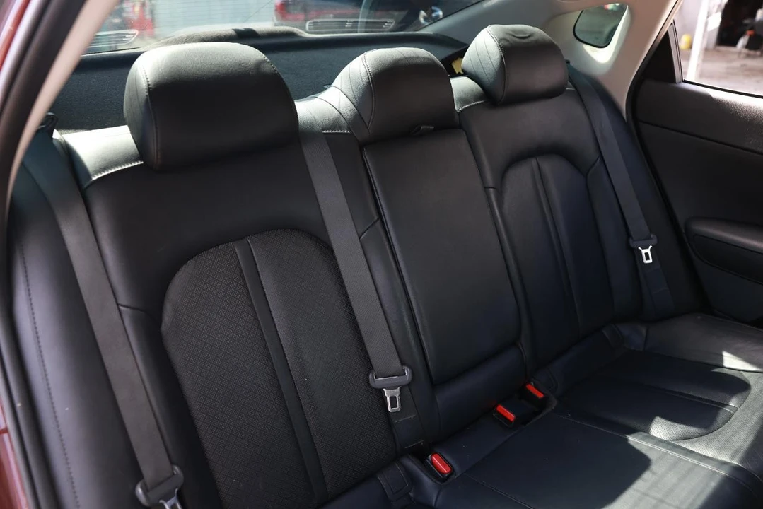 2017 Kia Optima/K5 - Image 14 of 21
