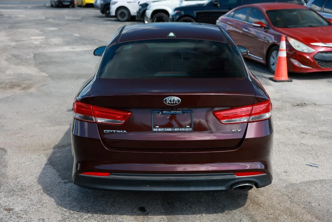 2017 Kia Optima/K5 - Image 9 of 21