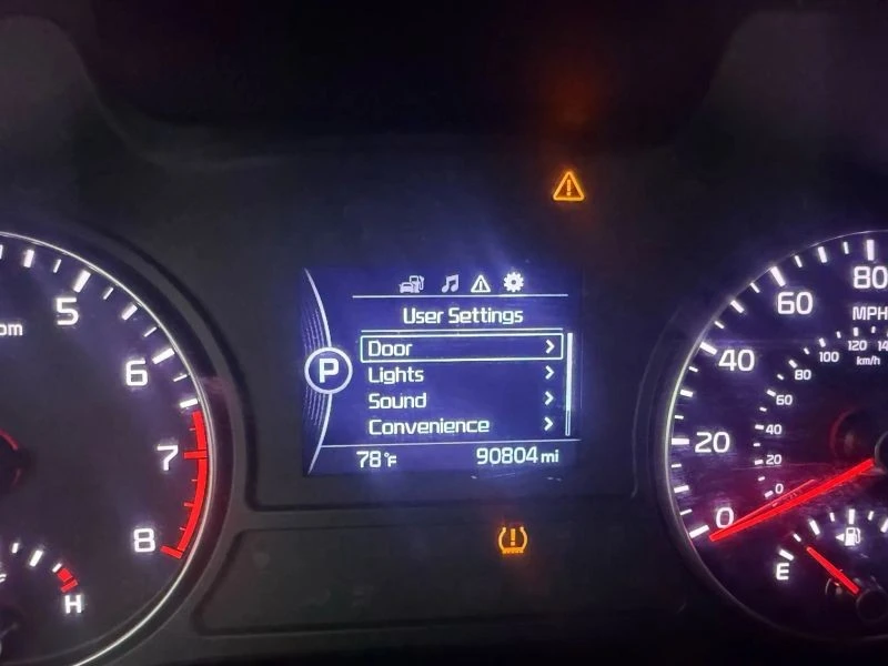 2017 Kia Optima/K5 - Image 11 of 12