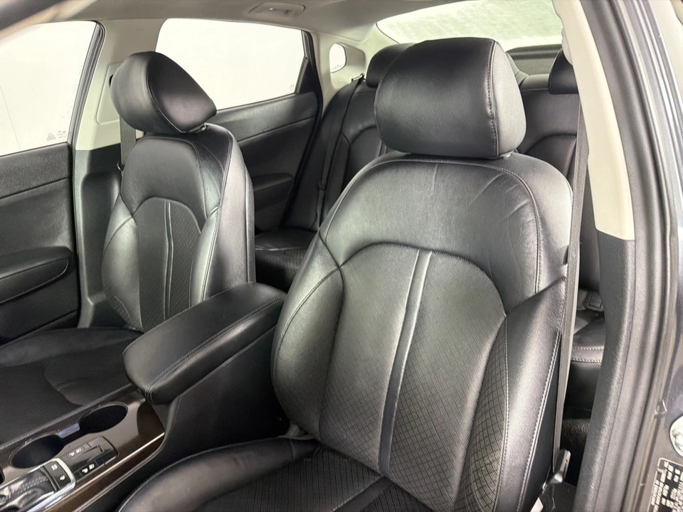 2017 Kia Optima/K5 - Image 11 of 21