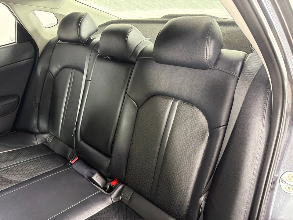 2017 Kia Optima/K5 - Image 19 of 21