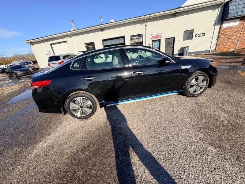 2017 Kia Optima/K5 - Image 8 of 12