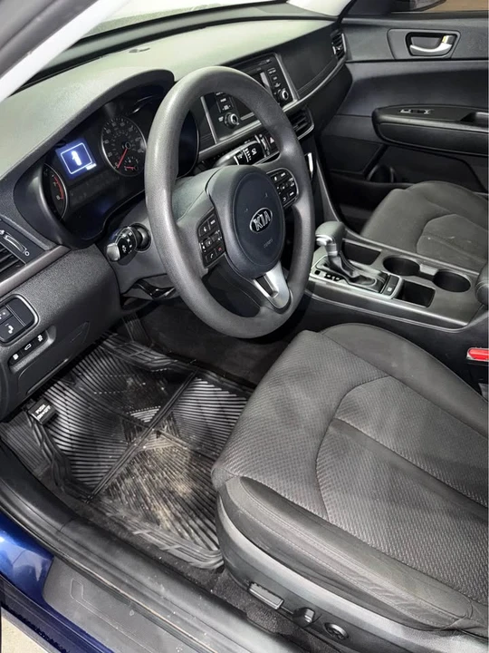 2017 Kia Optima/K5 - Image 9 of 13