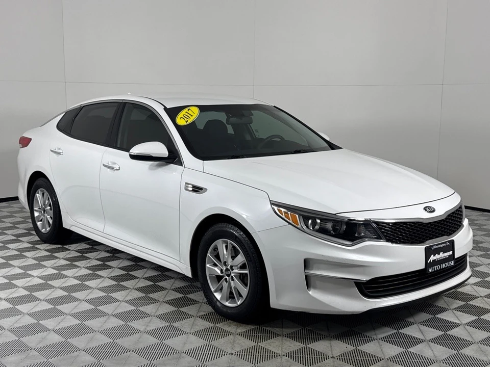 2017 Kia Optima/K5 - Image 3 of 12