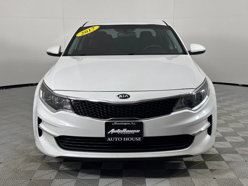 2017 Kia Optima/K5 - Image 11 of 12