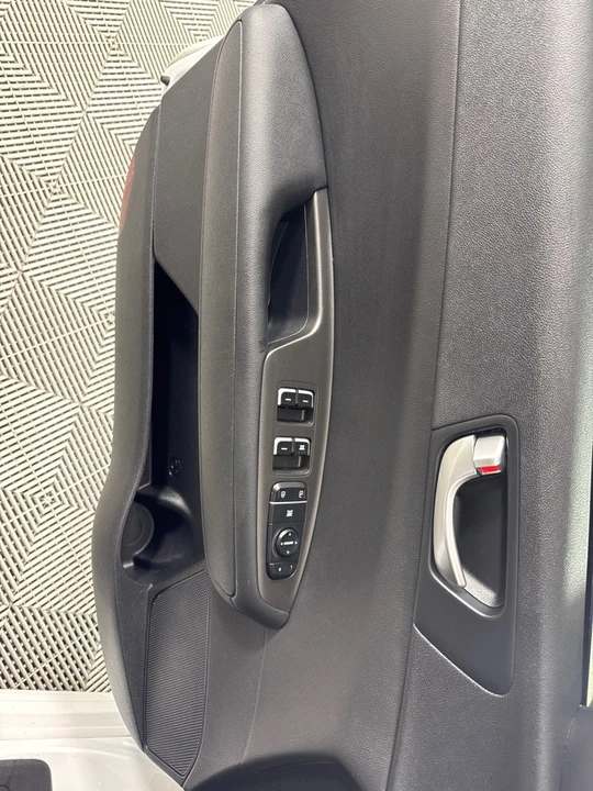 2017 Kia Optima/K5 - Image 12 of 12