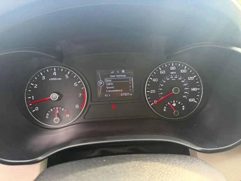 2017 Kia Optima/K5 - Image 10 of 12
