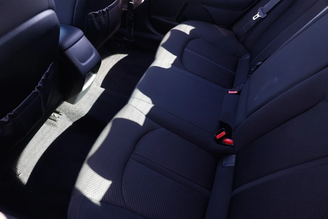 2017 Kia Optima/K5 - Image 10 of 12
