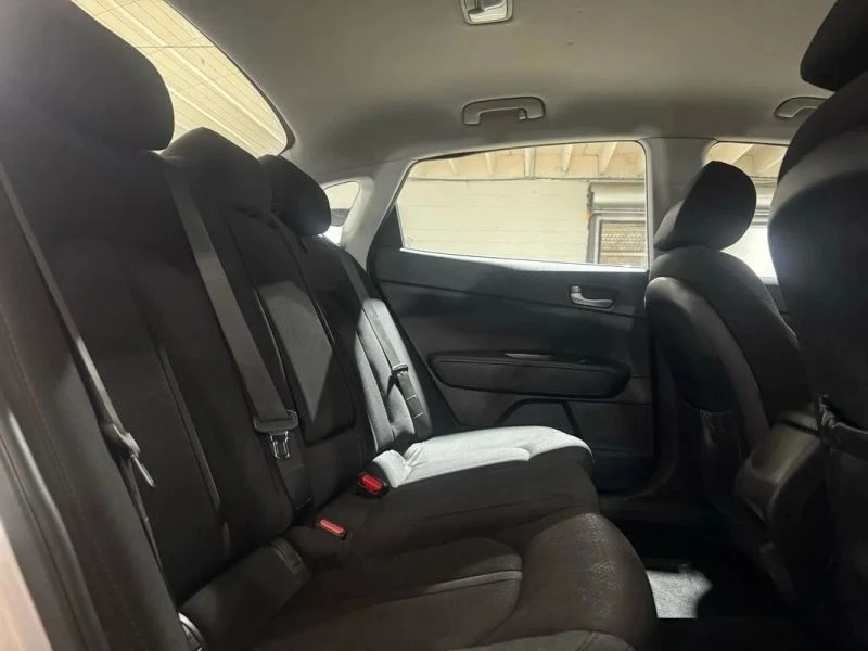2017 Kia Optima/K5 - Image 11 of 12