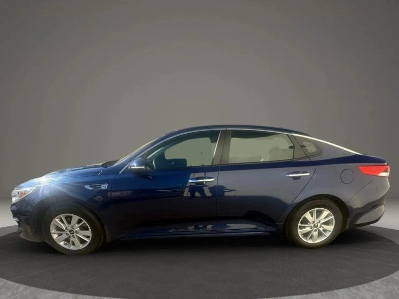 2017 Kia Optima/K5 - Image 8 of 12