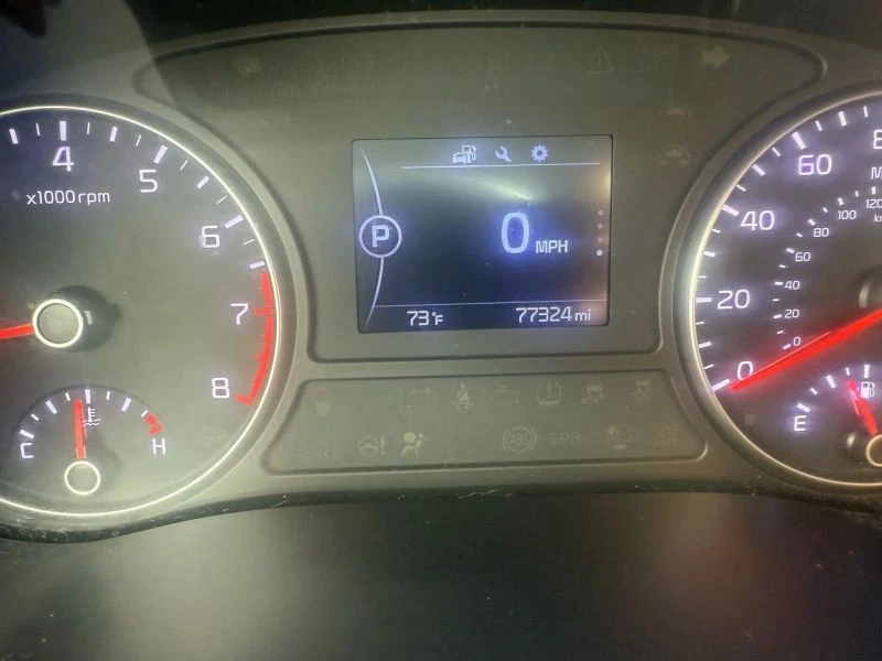 2017 Kia Optima/K5 - Image 11 of 12