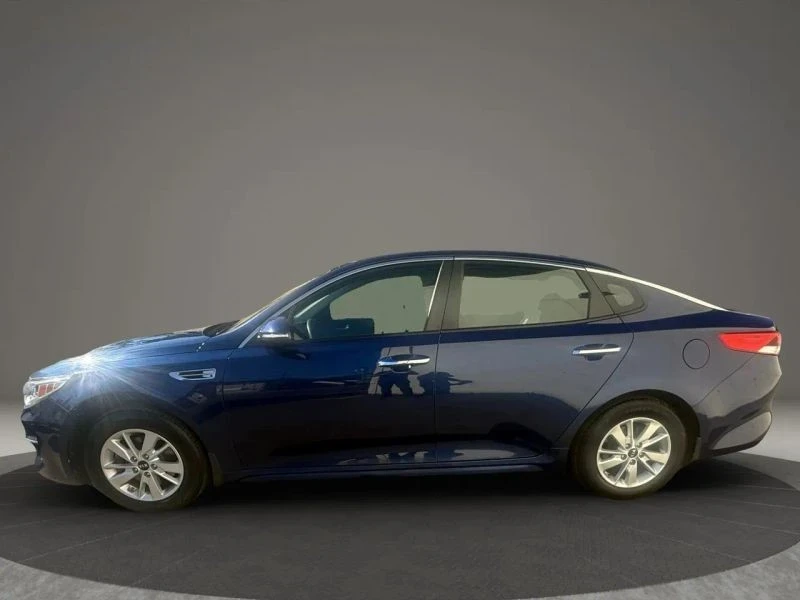 2017 Kia Optima/K5 - Image 8 of 12