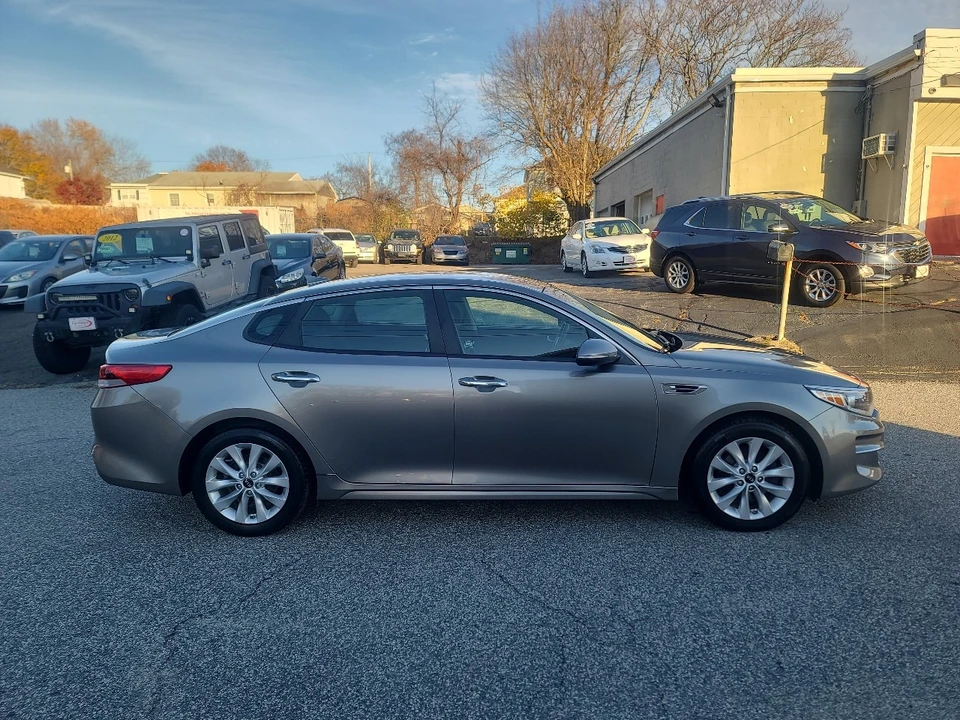 2017 Kia Optima/K5 - Image 8 of 21