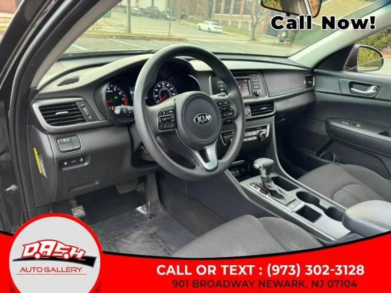 2017 Kia Optima/K5 - Image 10 of 12