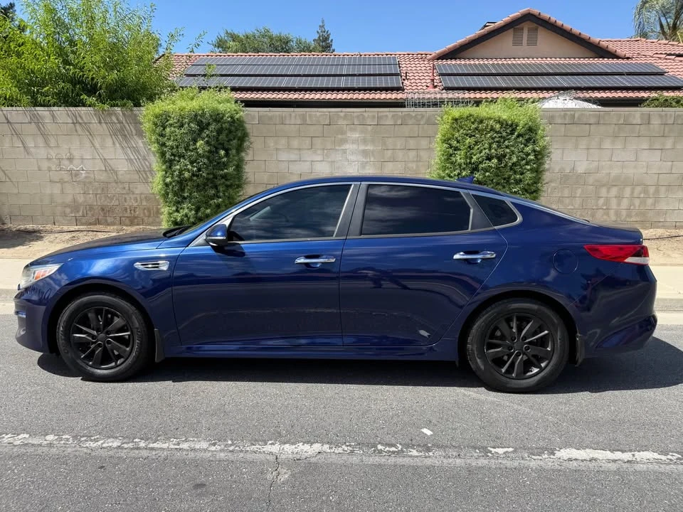 2017 Kia Optima/K5 - Image 3 of 13
