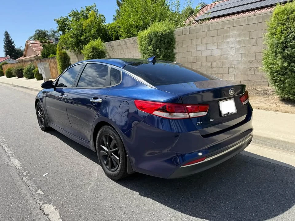 2017 Kia Optima/K5 - Image 5 of 13