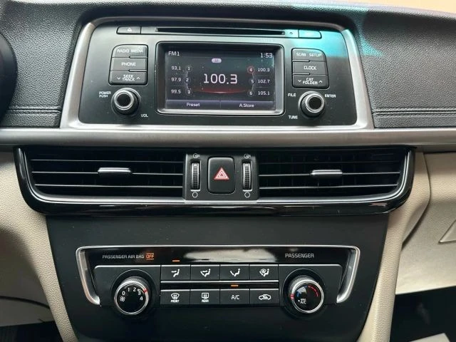 2017 Kia Optima/K5 - Image 17 of 20