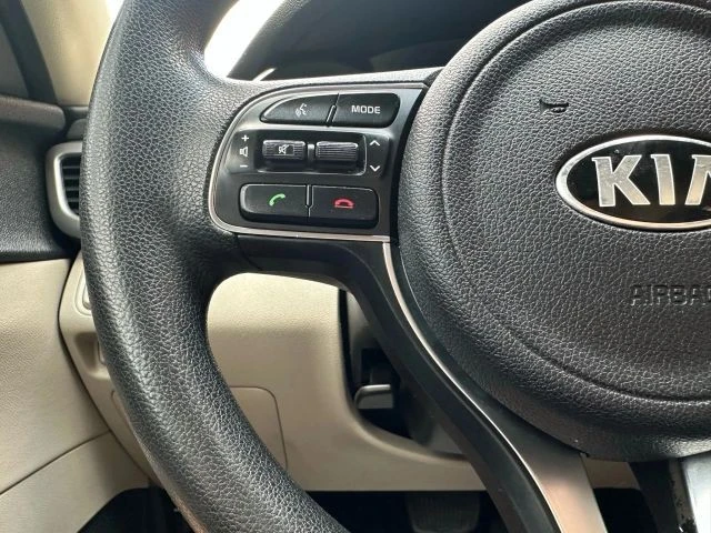 2017 Kia Optima/K5 - Image 16 of 20