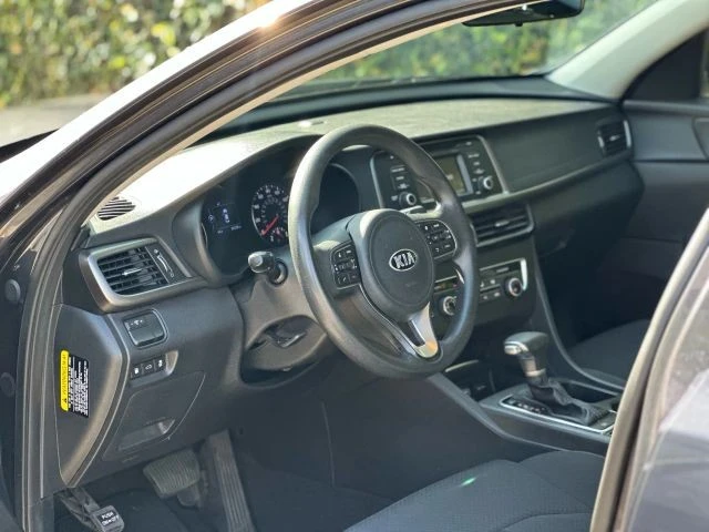 2017 Kia Optima/K5 - Image 12 of 21