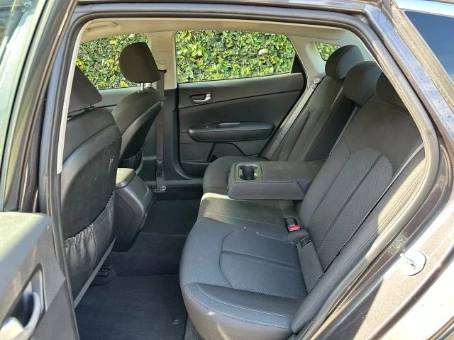 2017 Kia Optima/K5 - Image 16 of 21