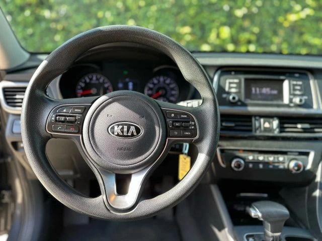 2017 Kia Optima/K5 - Image 13 of 21