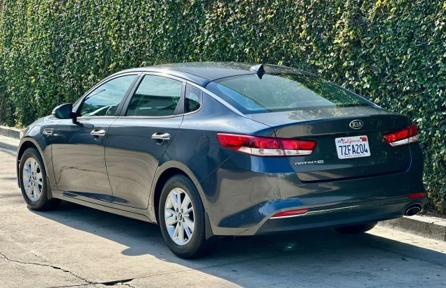 2017 Kia Optima/K5 - Image 11 of 21