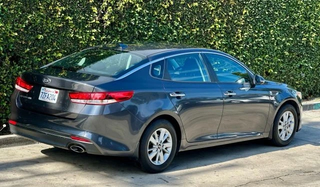 2017 Kia Optima/K5 - Image 9 of 21