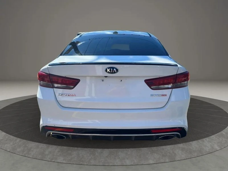 2017 Kia Optima/K5 - Image 6 of 12