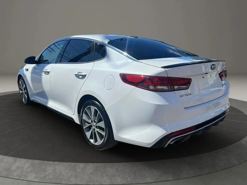 2017 Kia Optima/K5 - Image 7 of 12