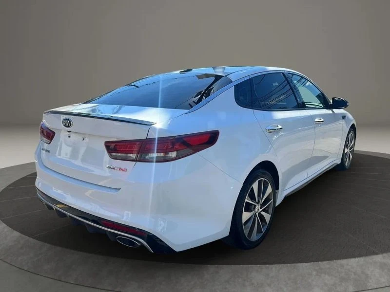 2017 Kia Optima/K5 - Image 5 of 12