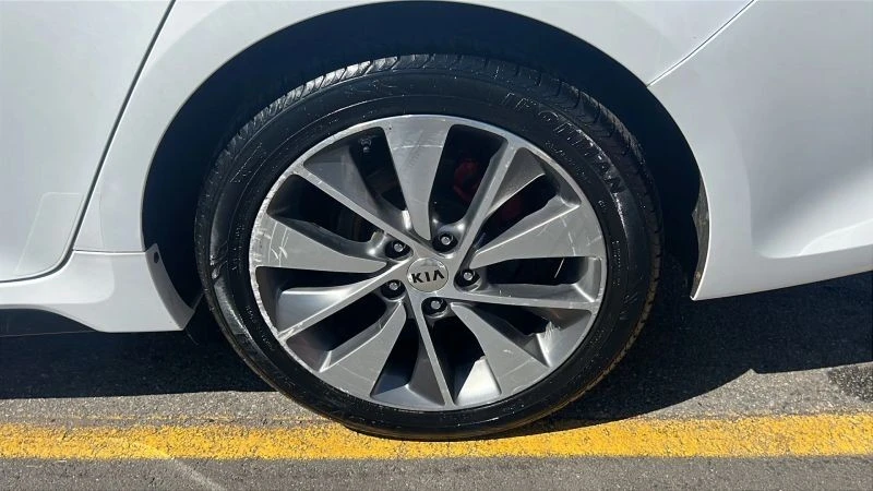 2017 Kia Optima/K5 - Image 10 of 12