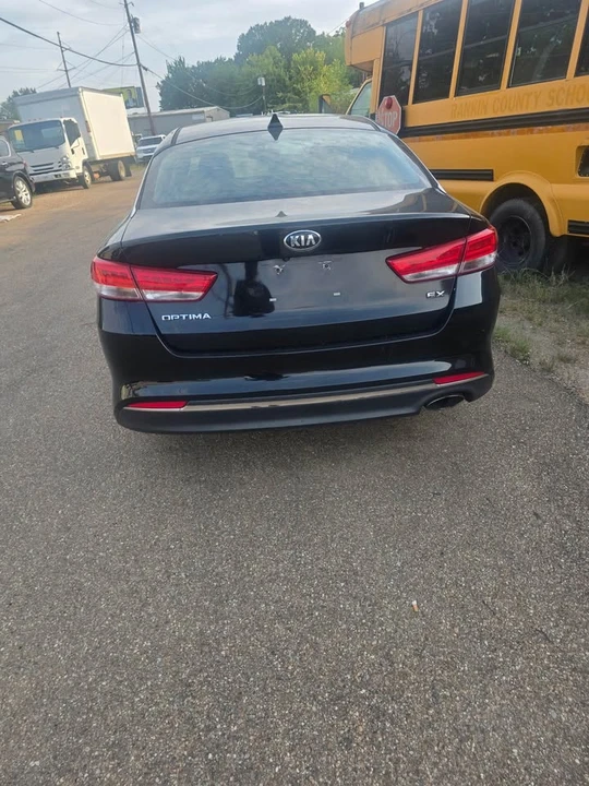 2017 Kia Optima/K5 - Image 2 of 2
