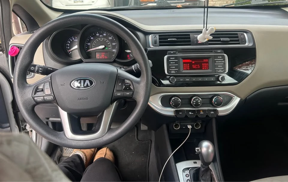 2017 Kia Rio - Image 7 of 9