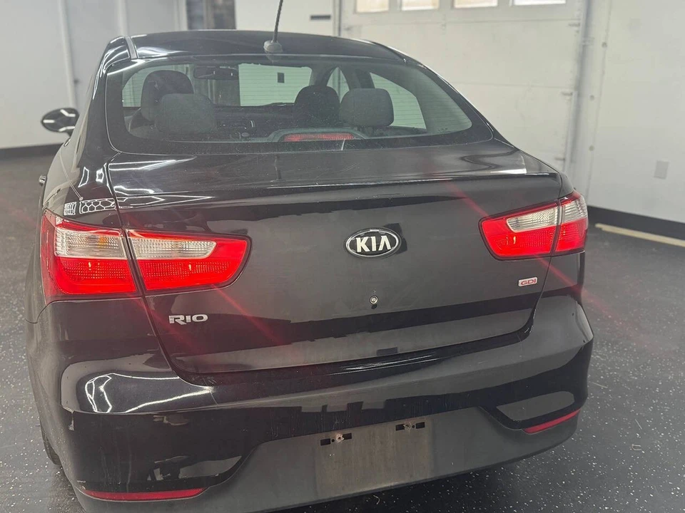 2017 Kia Rio - Image 5 of 13