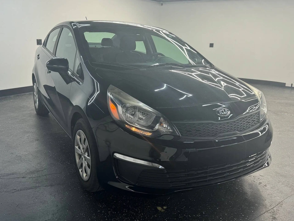 2017 Kia Rio - Image 2 of 13