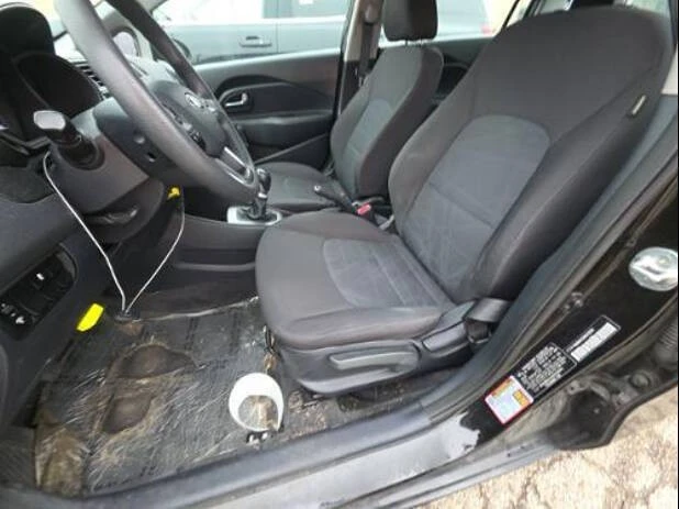 2017 Kia Rio - Image 8 of 12