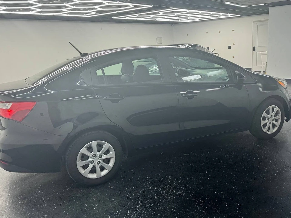 2017 Kia Rio - Image 3 of 12