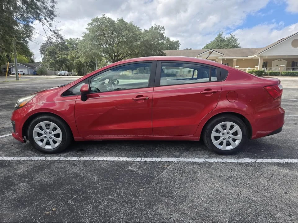 2017 Kia Rio - Image 6 of 18