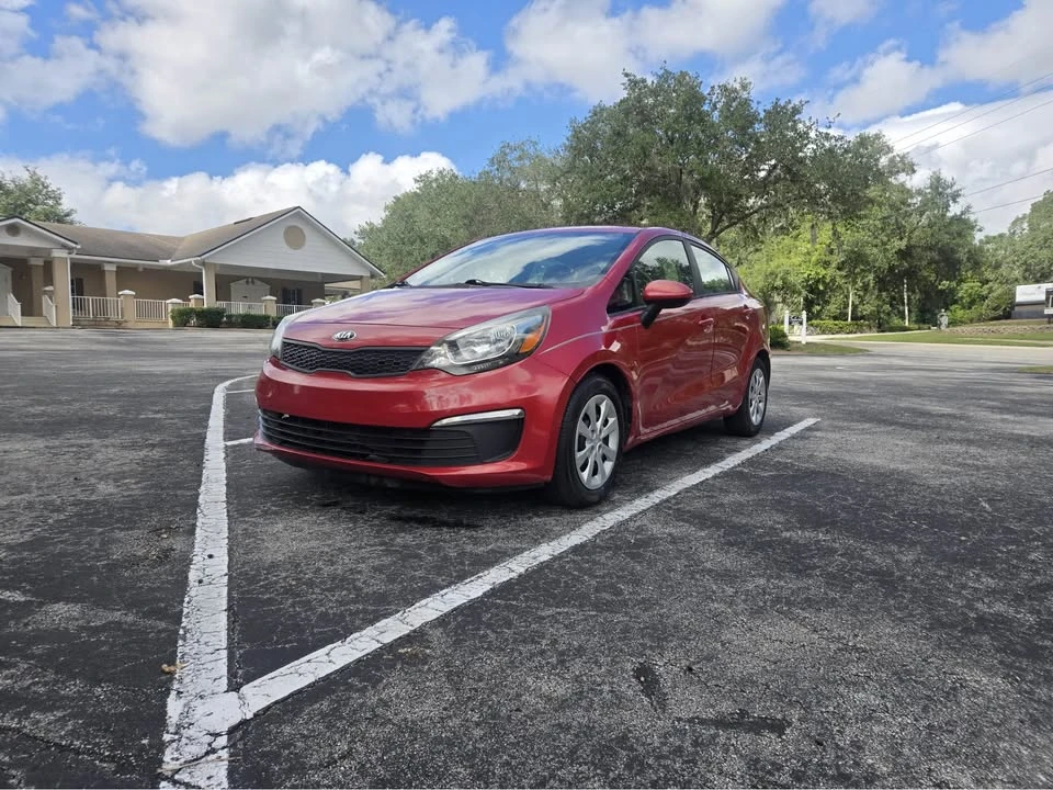 2017 Kia Rio - Image 4 of 18