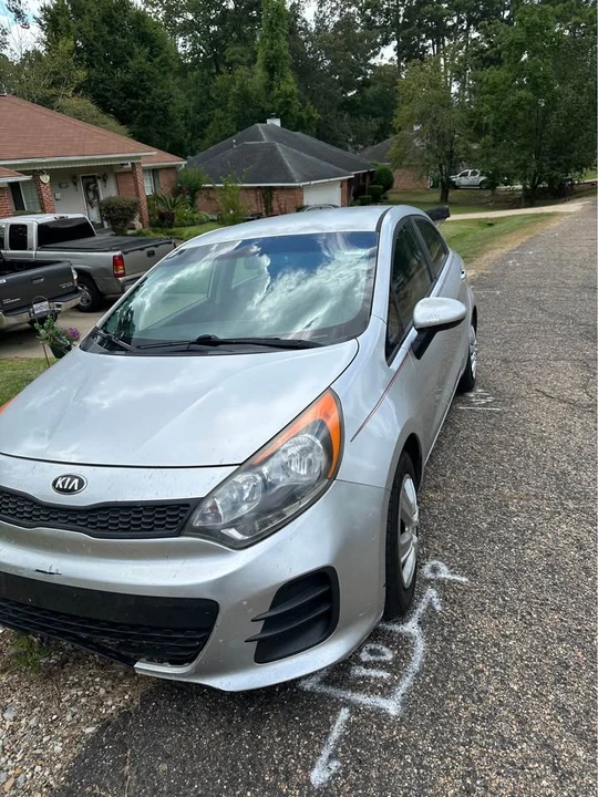 2017 Kia Rio - Image 4 of 8