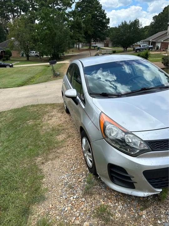 2017 Kia Rio - Image 3 of 8